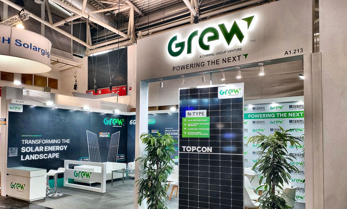 Grew Solar stand, module display — Intersolar Europe, Munich